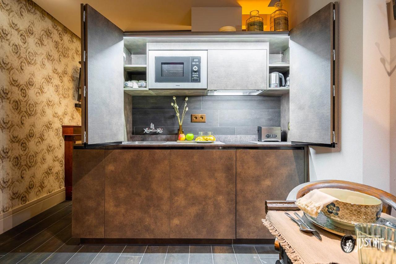 Suite Opium Den By Justine Apartments Apartamento Turistico En Madrid Rio Extérieur photo